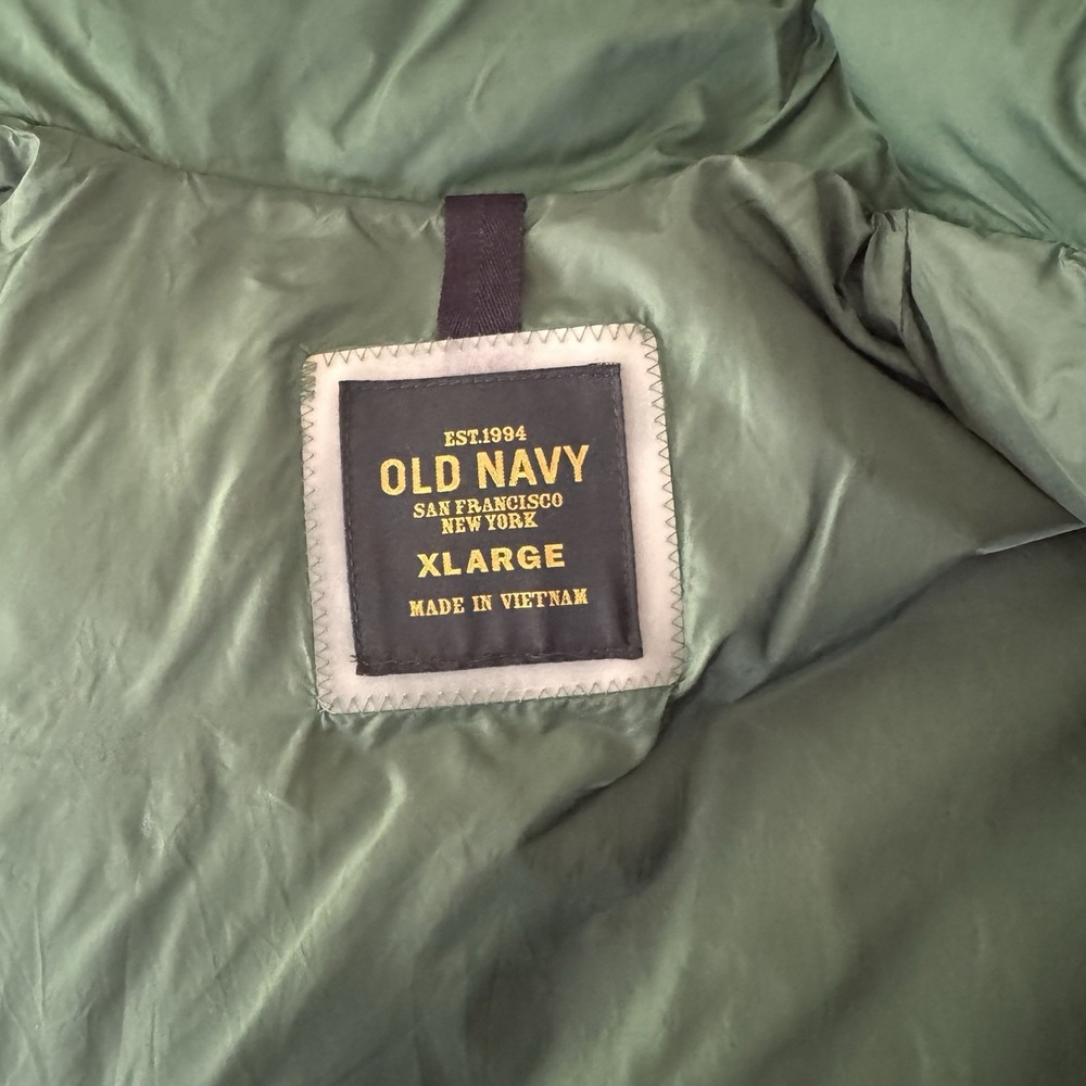 Old Navy Puffer Vest Mens XL Green Full Zip Outdoor Fishing Hunting Work - Picture 7 of 8